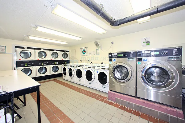 Sold by Moda Realty | media 9