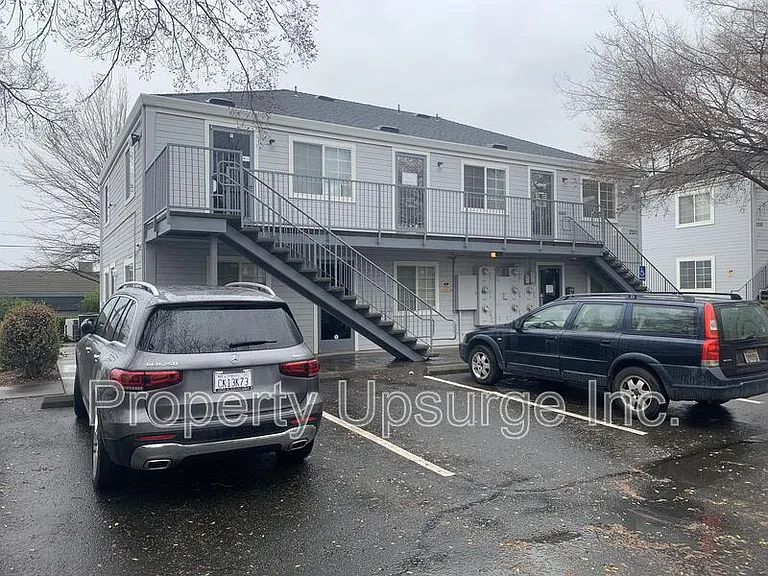 2371 Washington Ave E — Photo 6