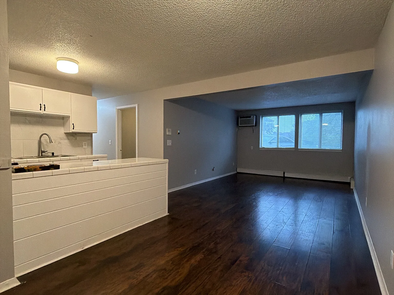 1120 9th Avenue South - 101 — Photo 2