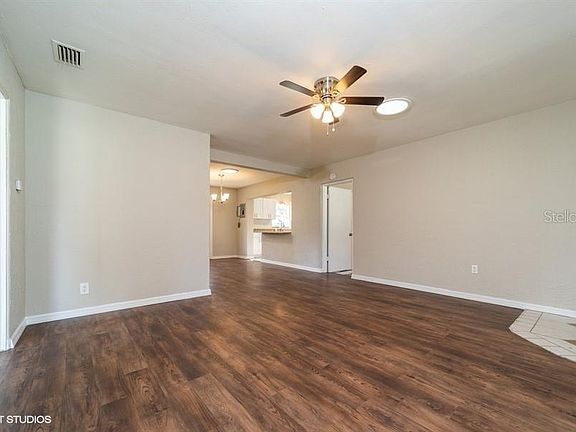 5th image of 573 Wisteria Ave