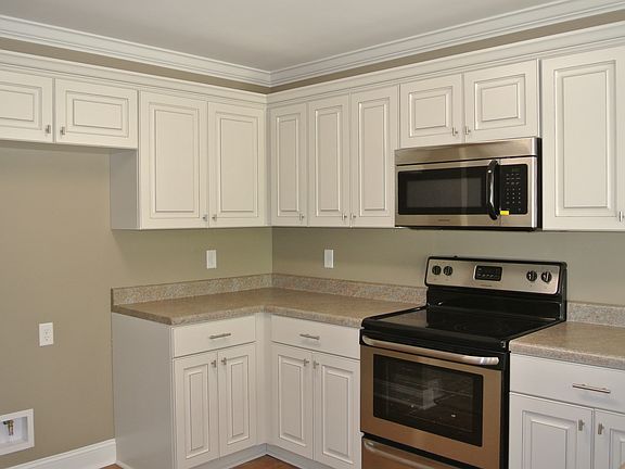 4th image of 333 Buck Run Dr W