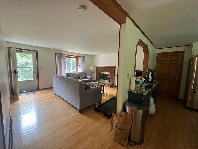 23 Hampshire Dr — Photo 6