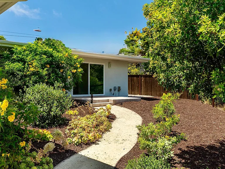 5831 Box Canyon Rd — Photo 25