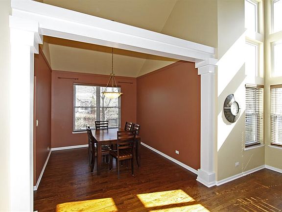 5th image of 1346 Richmond Ln