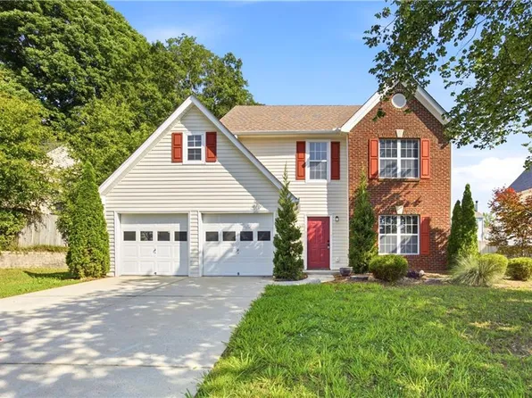 2217 Oakland Walk Dr, Lawrenceville, GA 30044