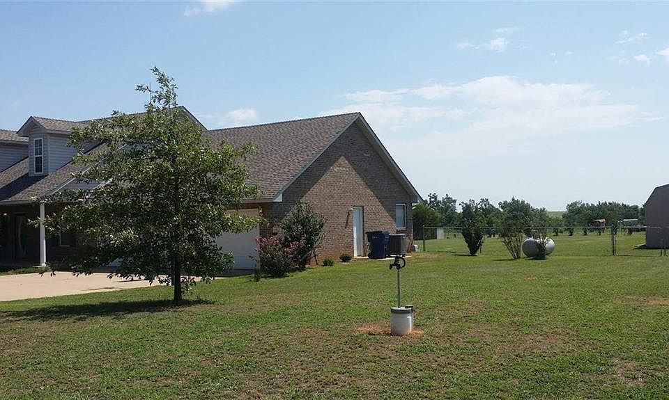 2nd image of 4102 Bluebird Way
