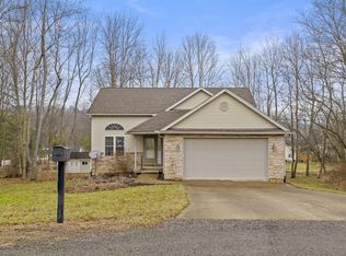 70 Queensway Ct, Howard, OH 43028