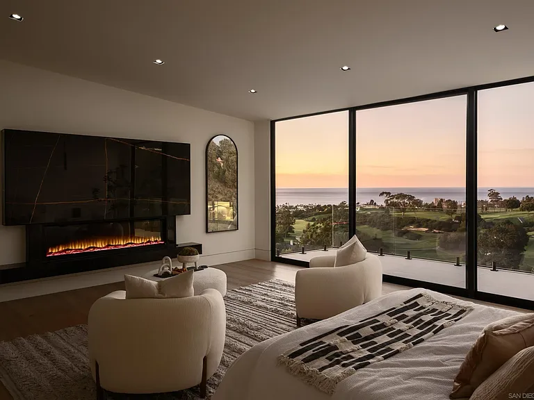 6627 Muirlands Dr — Photo 17