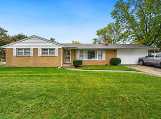 2401 Berry Ct, Waukegan, IL 60085