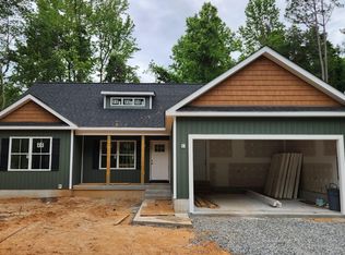 605 Shorewood Dr, Colonial Beach, VA 22443