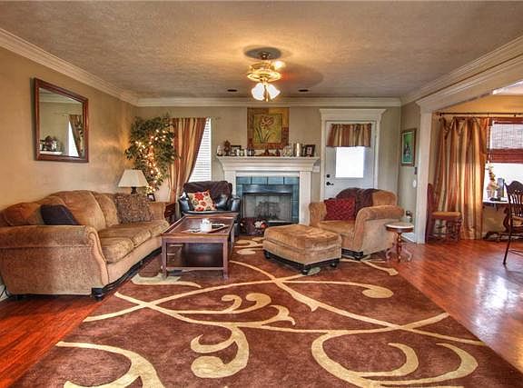 2nd image of 3110 Chapel Hills Dr