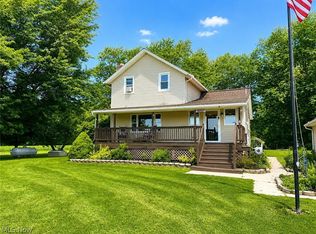 12096 Baumhart Rd, Amherst, OH 44001
