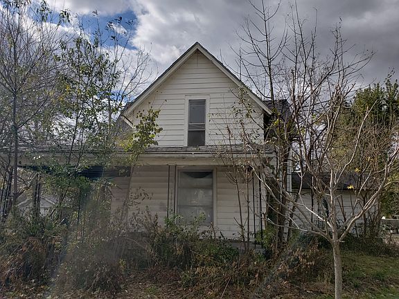 5th image of 325 N Linden St