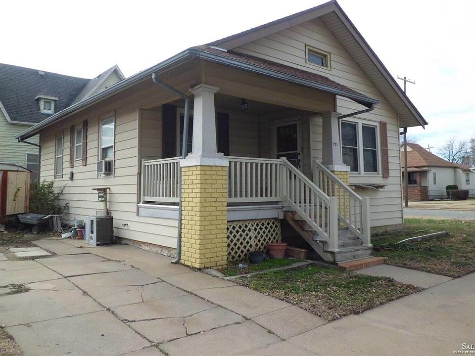 1st image of 925 W Elm St
