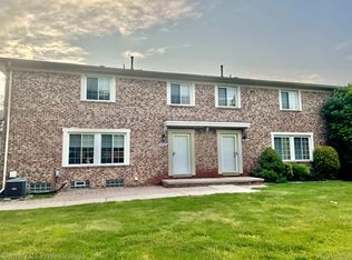 44416 Newburyport Dr, Canton, MI 48187