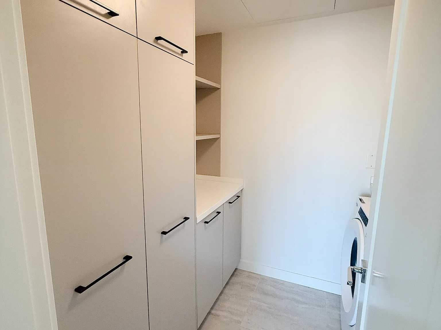 2 bed, 1200 sqft, $3,200 — Photo 3