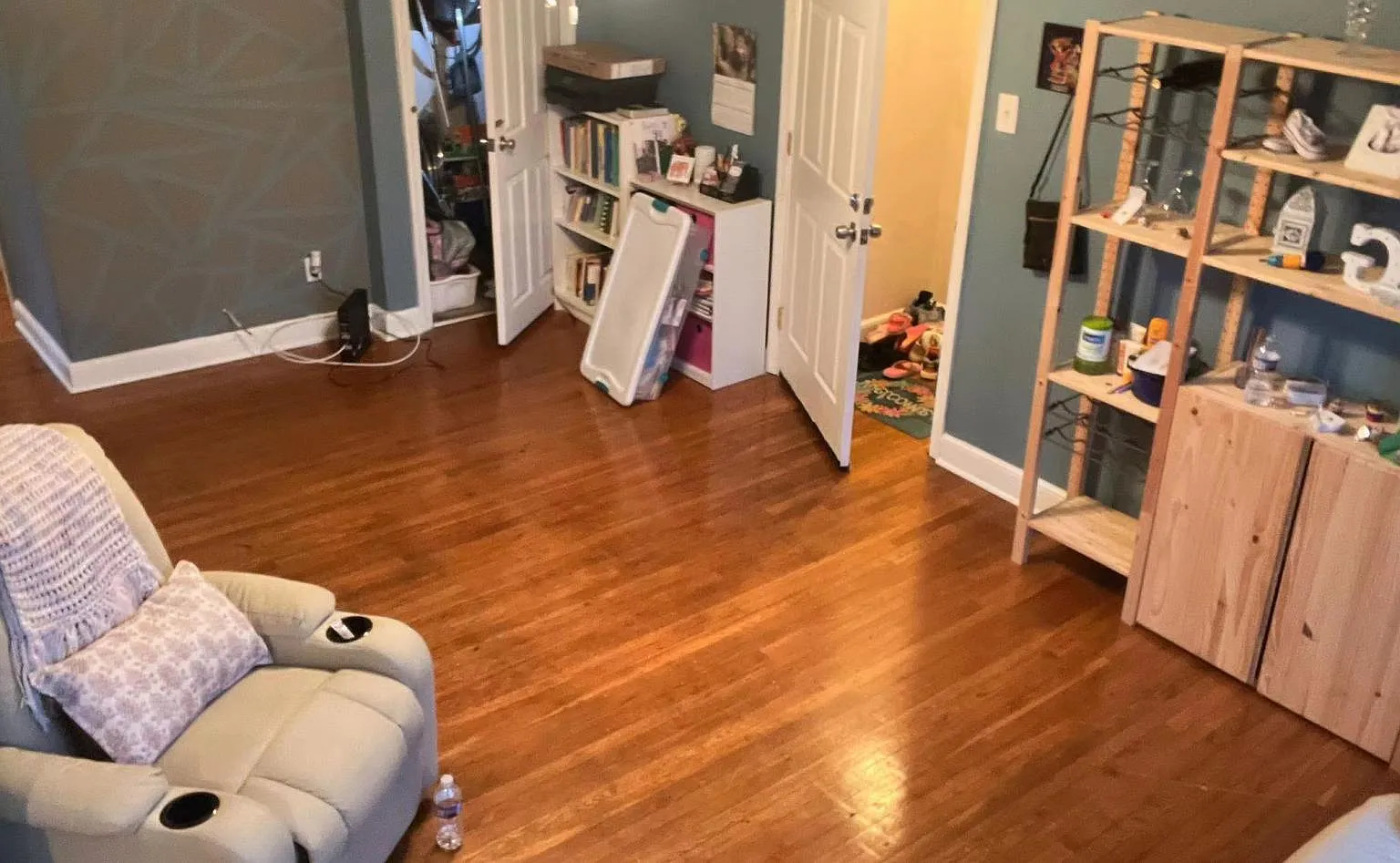 3200 Tyson Ave — Photo 3