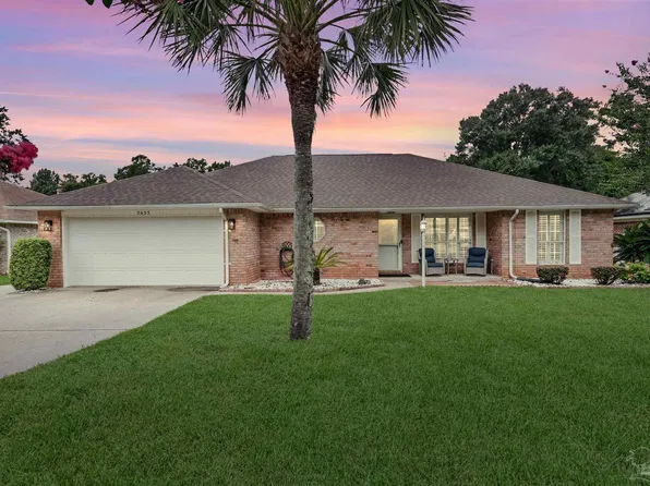 2633 Southern Oaks Dr, Cantonment, FL 32533