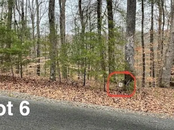 6 Woods Haven Ln, Stuart, VA 24171