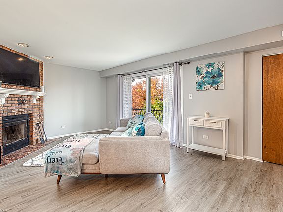3rd image of 10501 S Highland Ave #302A