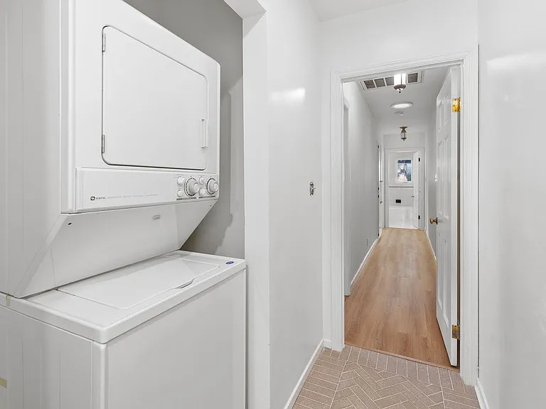 720 N Harper Ave — Photo 9