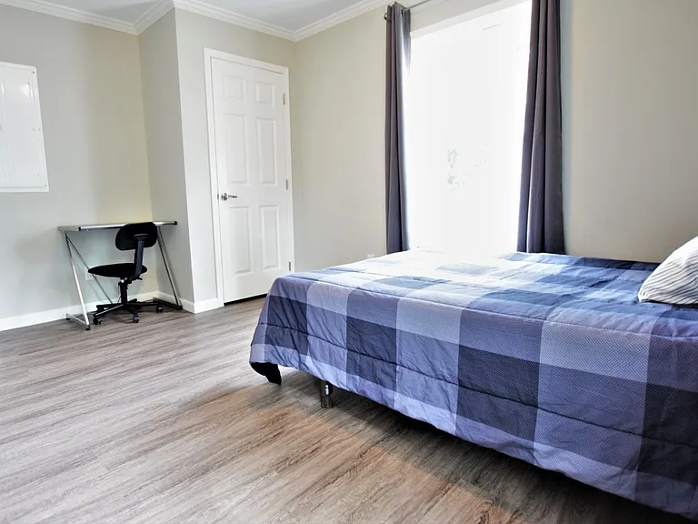 607 S Aurora St #3-2 — Photo 10