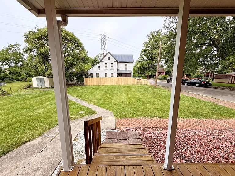300 S 3rd St — Photo 24