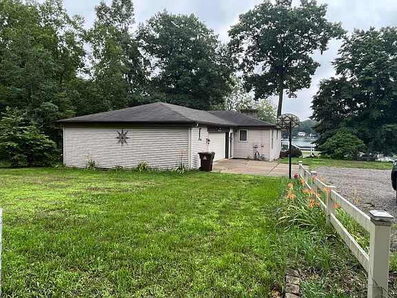 2nd image of 12401 McMurty Dr NE