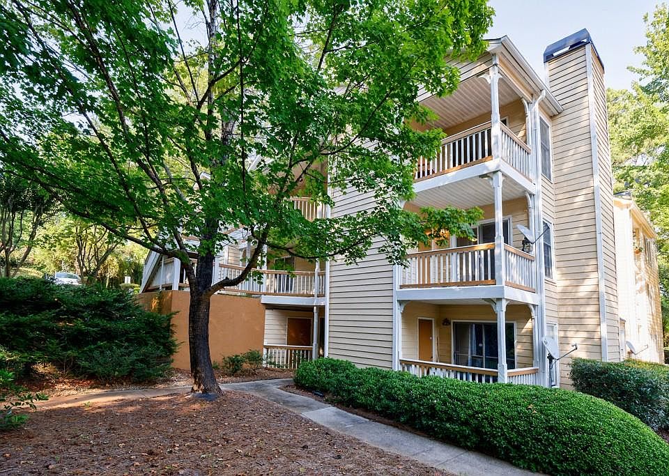 1st image of 2507 Vineyard Way SE
