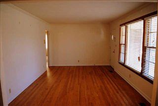 3rd image of 409 E Coy Cir