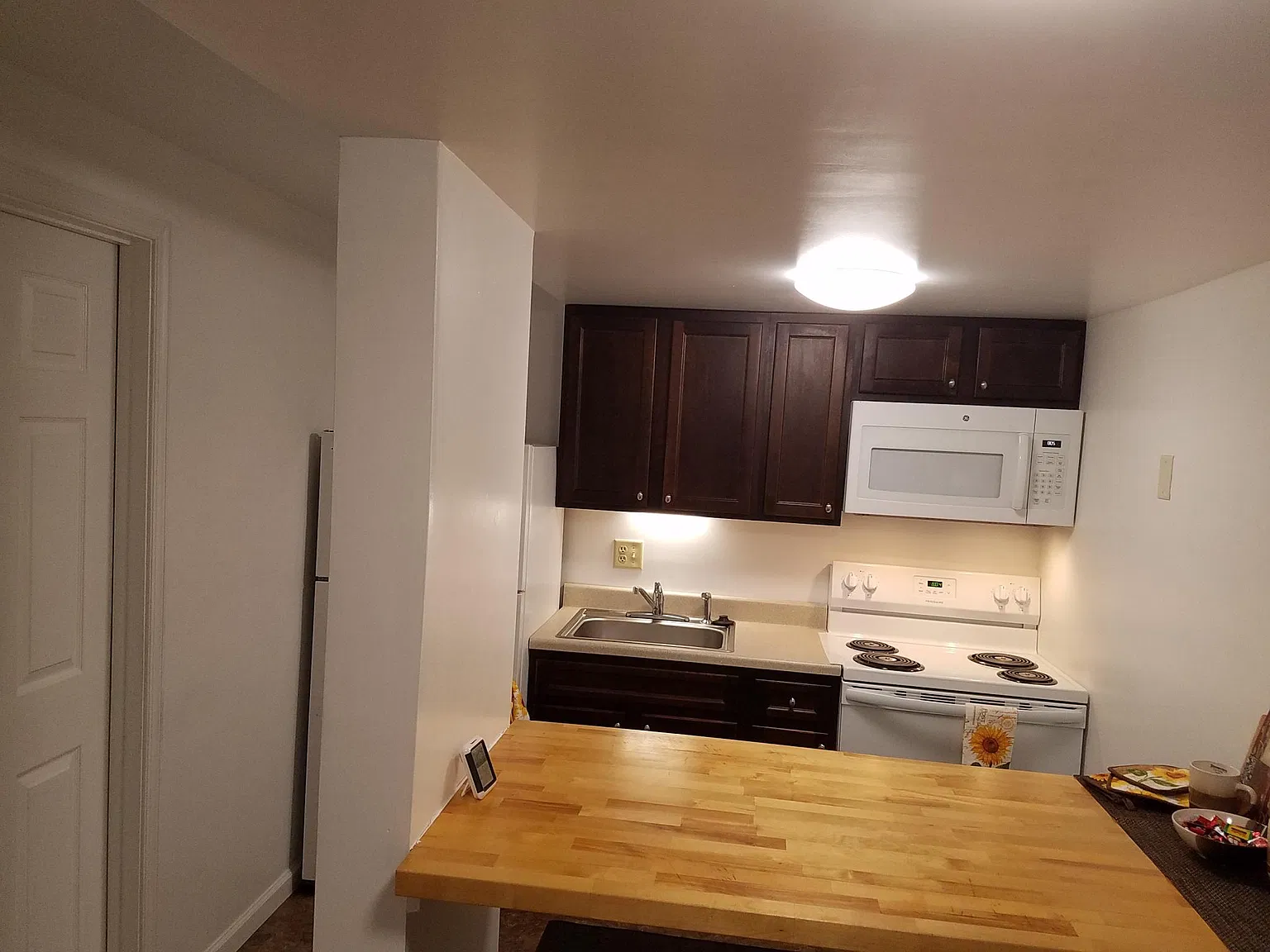 Studio, 500 sqft, $1,165 — Photo 3