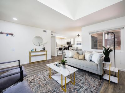 345 N Melrose Dr UNIT G, Vista, CA, 92083