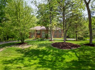 1373 Kenilwood Ct, Riverwoods, IL