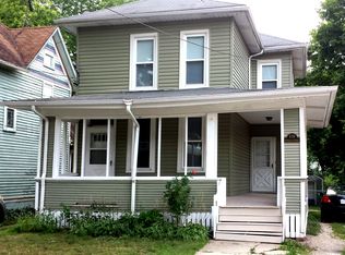 338 Moseley St, Elgin, IL 60123