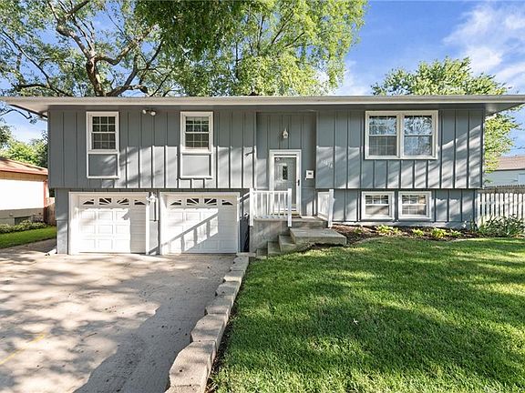 2nd image of 11618 W 69th St