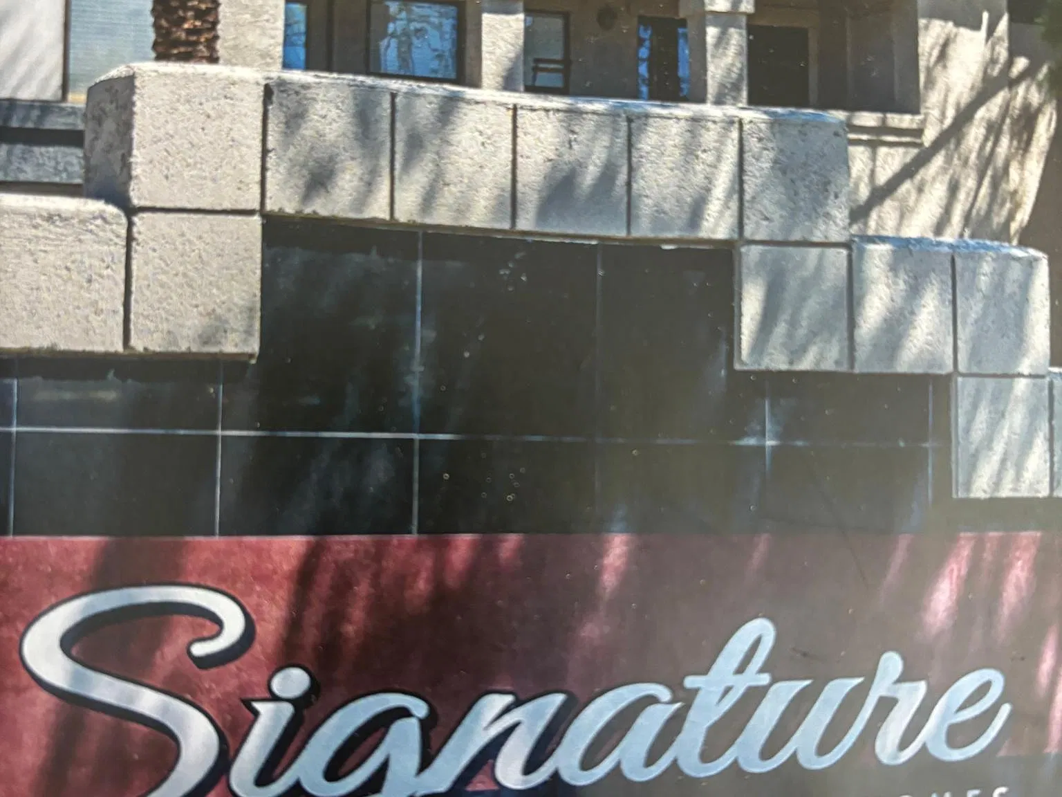 SIGNATURE CONDO'S IS A GREAT LOCATION EASY ACCESS TO SHOPPING, RESTAURANTS, COFFEE, GAS STATIONS, PARKS AND MORE ALL WITHIN WALKIN DISTANCE