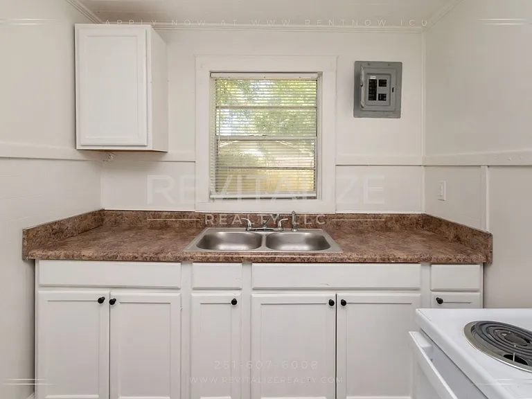 2314 Gill Rd — Photo 9