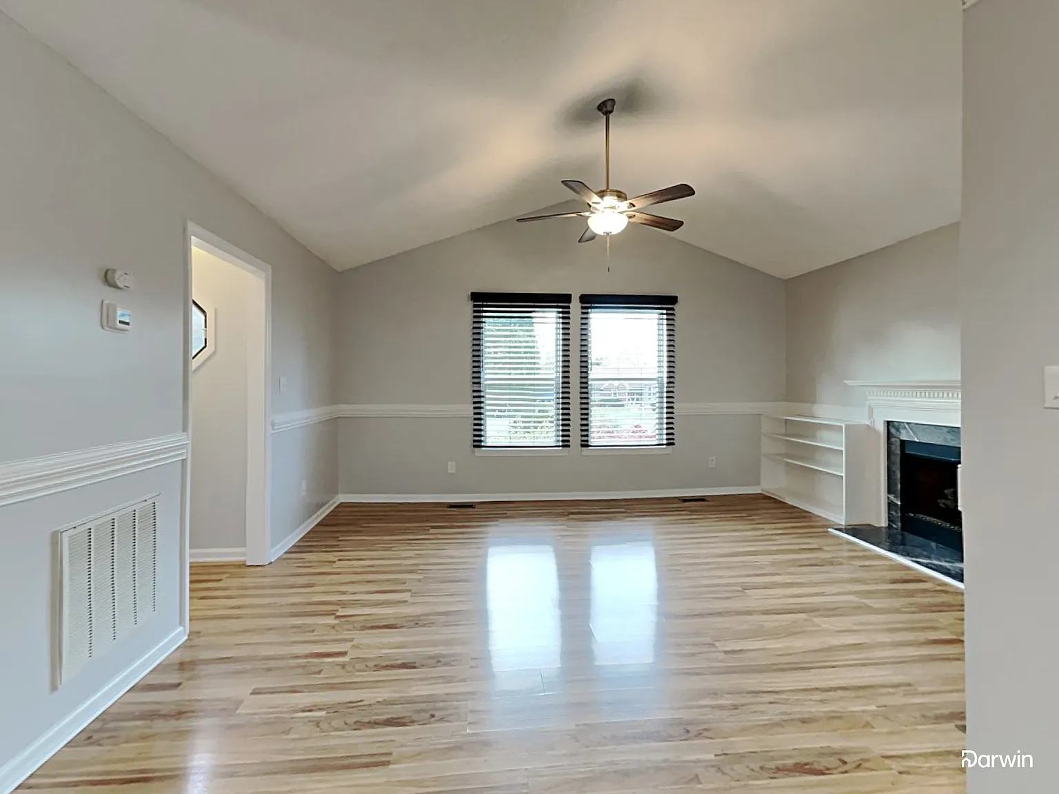 3 bed, 2.0 bath, 1320 sqft, $1,795 — Photo 4