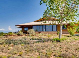 3 Los Suenos Ct, Santa Fe, NM 87506