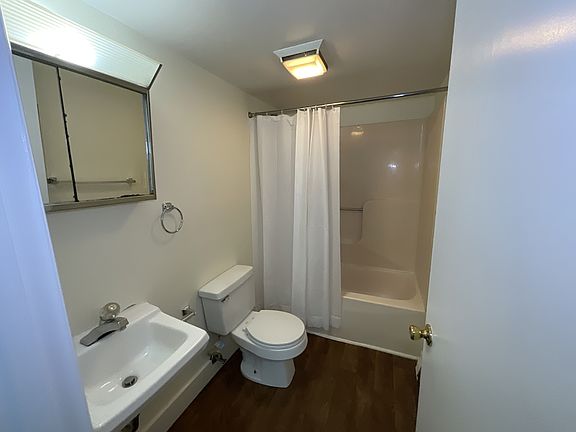 5th image of 14 Baltimore St #14J