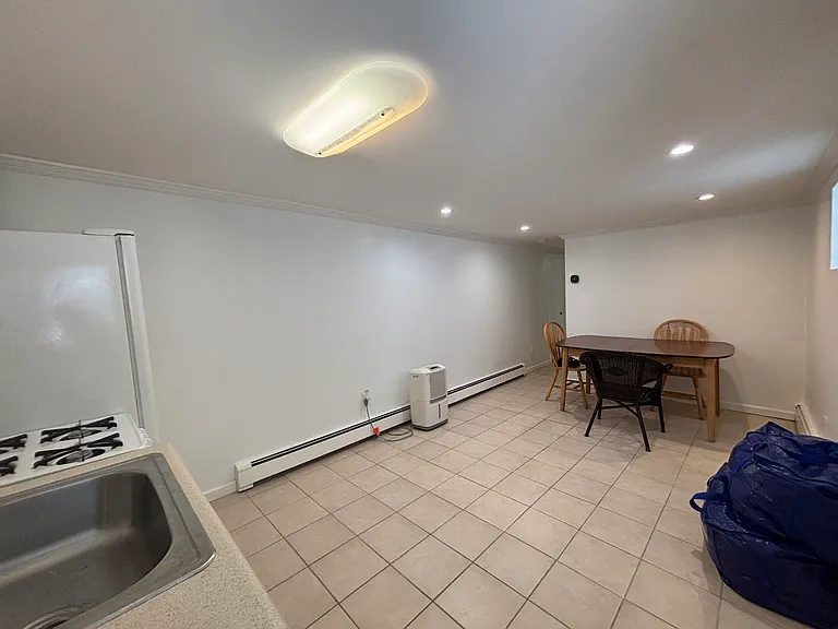 19 Minnesota Ave #1 — Photo 5