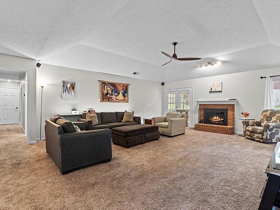 5th image of 3077 Stonecrest Cir E
