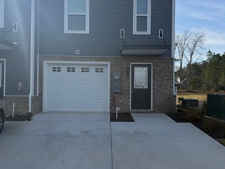 14711 Hancock Crest Way — Photo 3