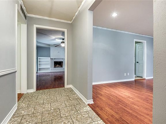 3rd image of 7960 La Cosa Dr