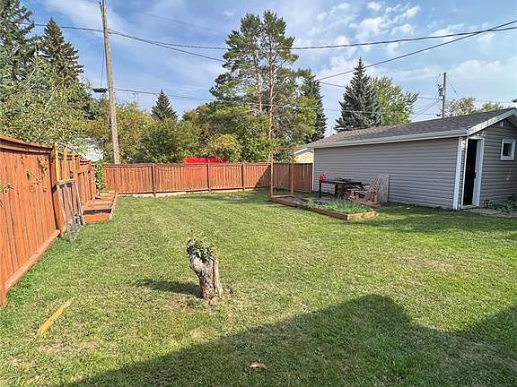 5th image of 809 Lalonde STREET