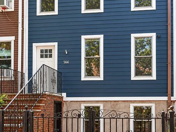 144 11th St, Brooklyn, NY 11215