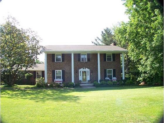1st image of 1906 Northwood Dr