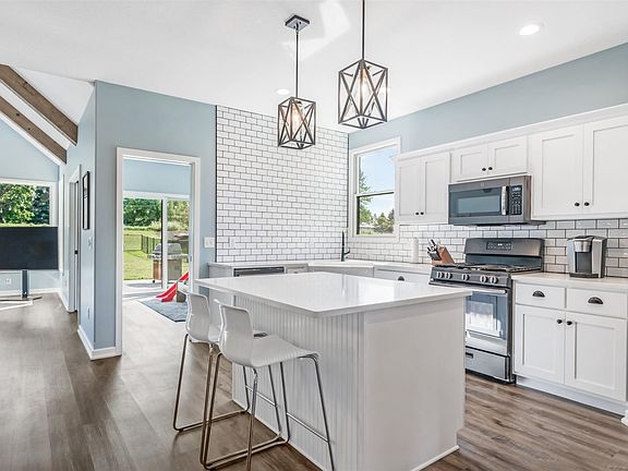 Kitchen - Main Level