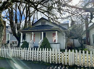 341 E Madison Ave, Cottage Grove, OR 97424