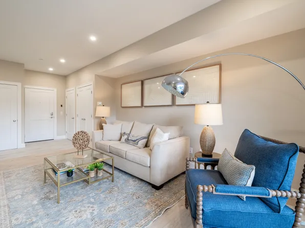 Natick Corner, 69 E Central St #309, Natick, MA 01760